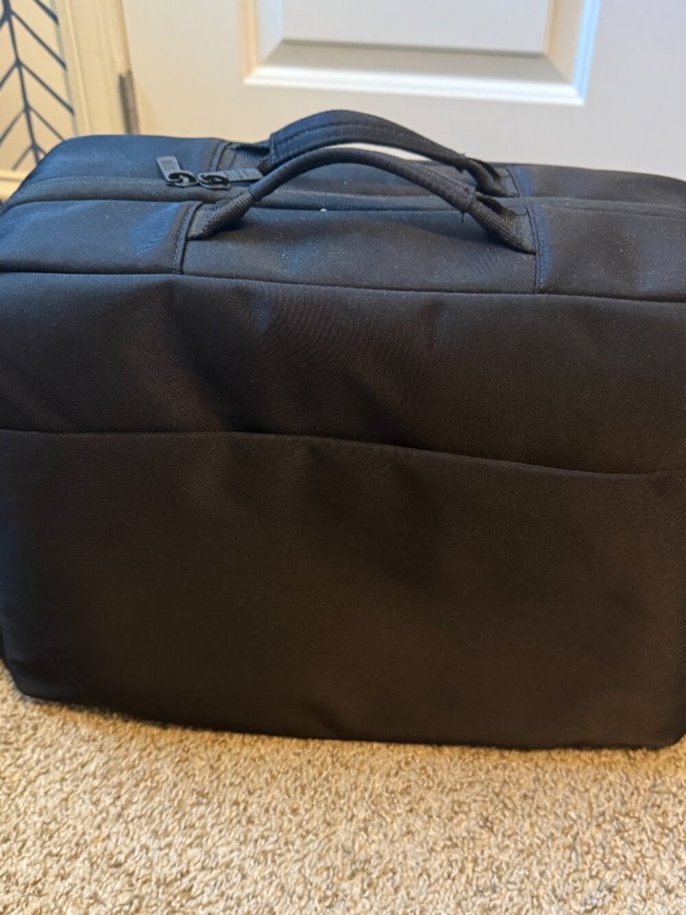 BÉIS Travel The Ultimate Travel Duffle in Black - Picture 5 of 8